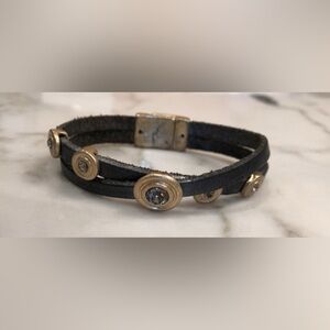 ❤️🔥Boutique - Gray & Gold Leather Bracelet with Embellishments & Magnetic Close